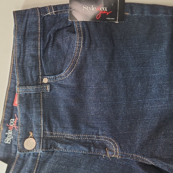 NWT Style & Co Bootcut Rinse Wash Size 12 Curvy Boot CUT Jeans - Picture 9 of 17